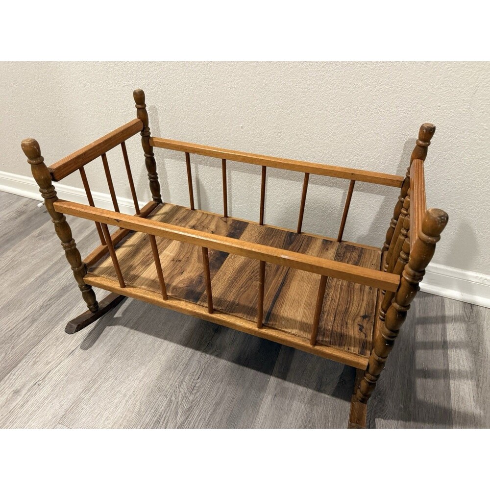 VTG Rustic Country Folk Art Wood Baby Doll Rocking Crib Cradle 25β L 18β H 14β W